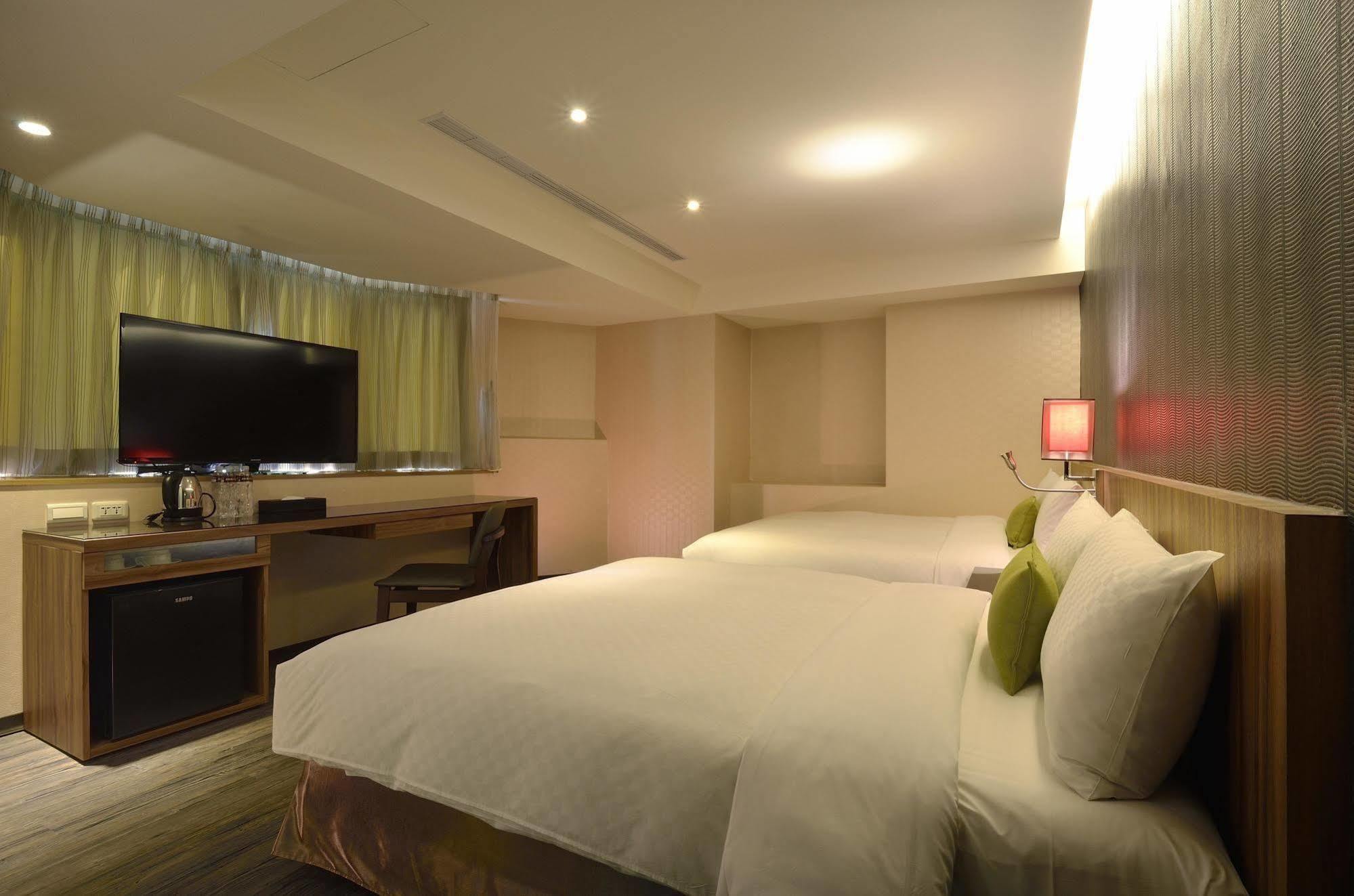 欣欣時尚旅店松山站 Hotel Taipei Exterior photo