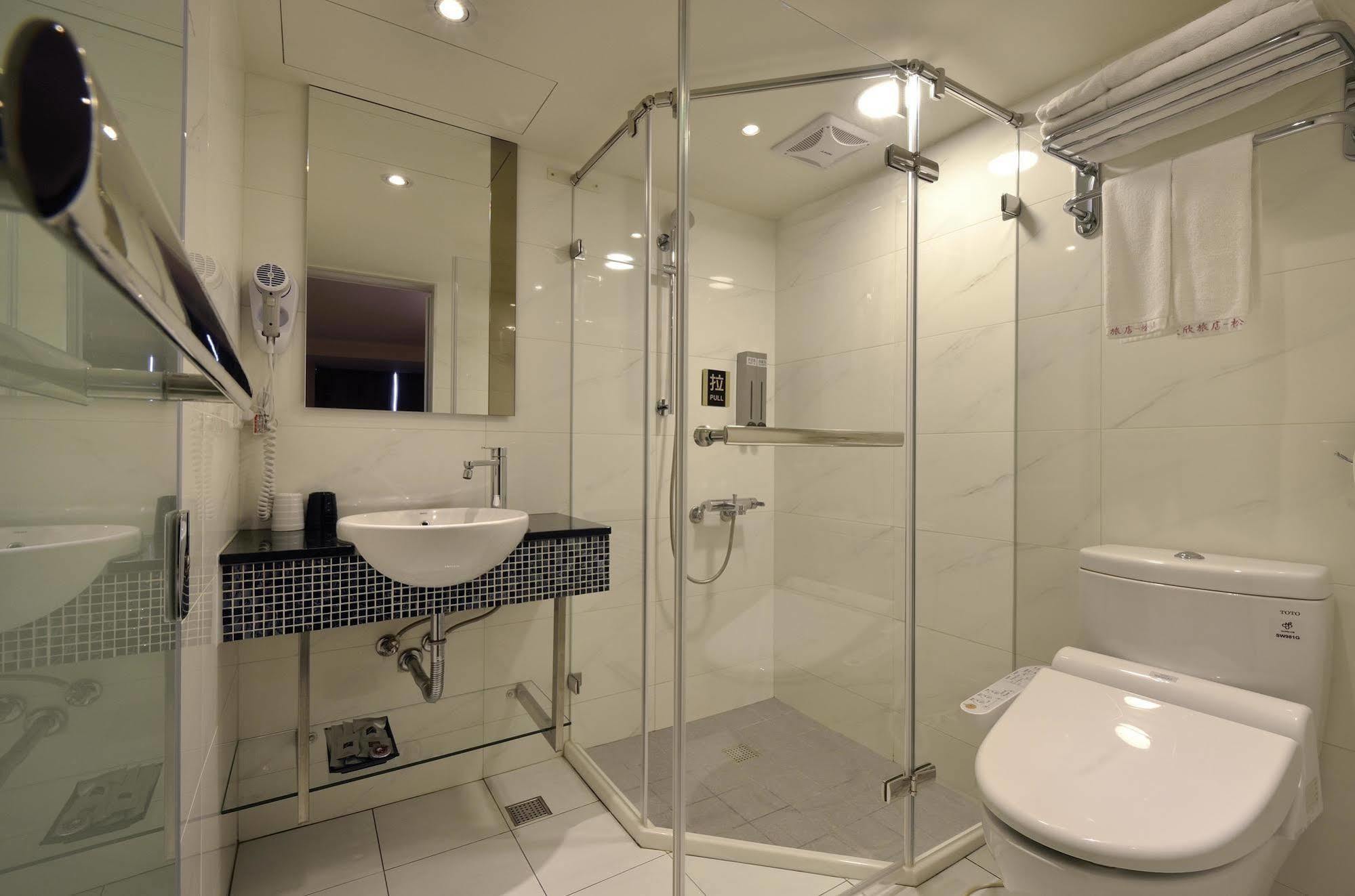 欣欣時尚旅店松山站 Hotel Taipei Exterior photo